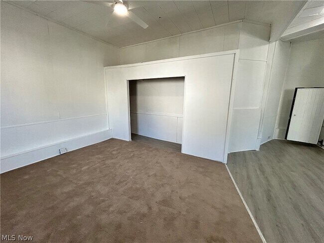 Building Photo - 3654 E 53rd St