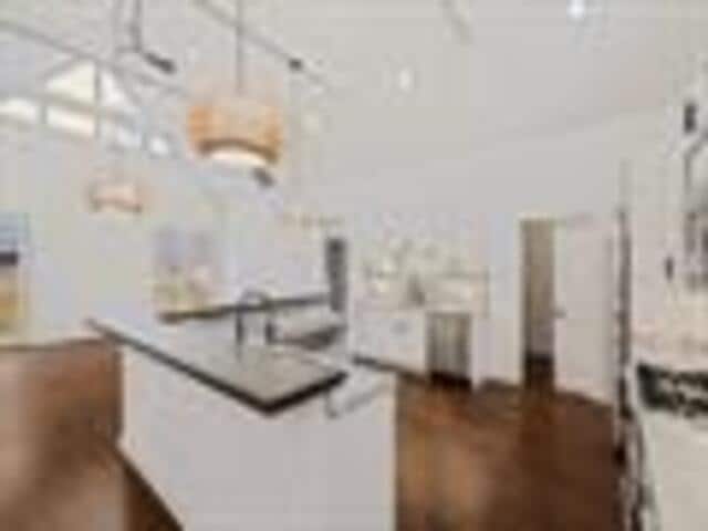Building Photo - 2060 Carr Ave