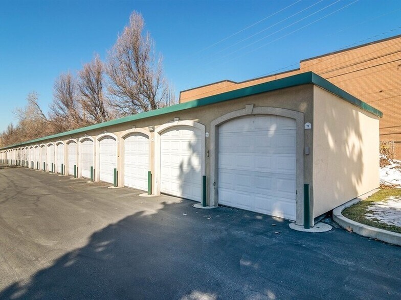 Building Photo - 150 S 800 E