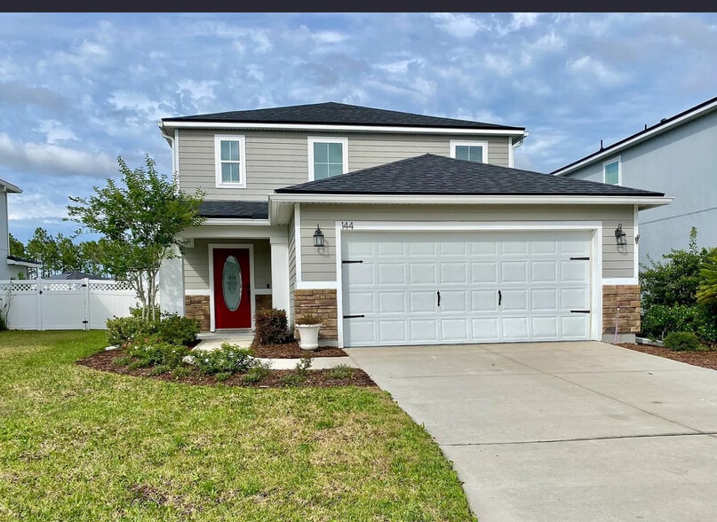 Primary Photo - 144 Moorcroft Way