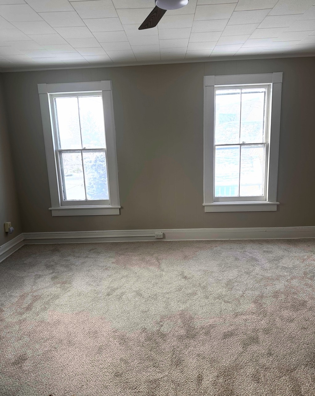 Building Photo - 2 Hanscom Ave