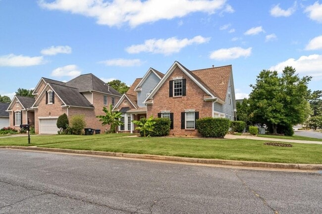 Building Photo - 5605 Martin Grove Dr NW