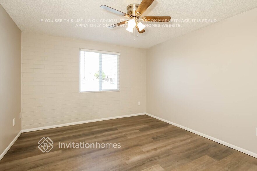 Building Photo - 3459 E Friess Dr