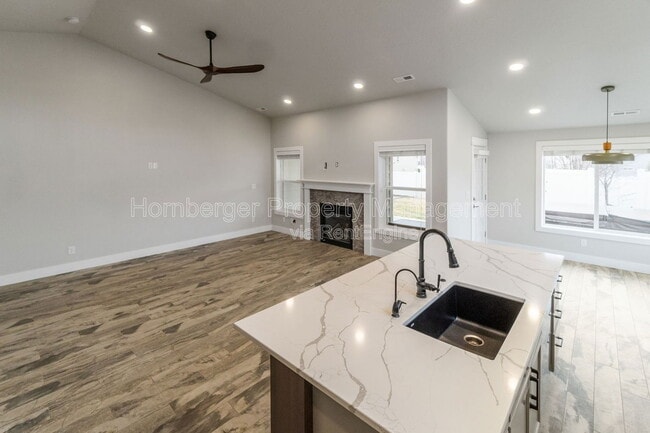 Building Photo - 6904 Jasper Dr