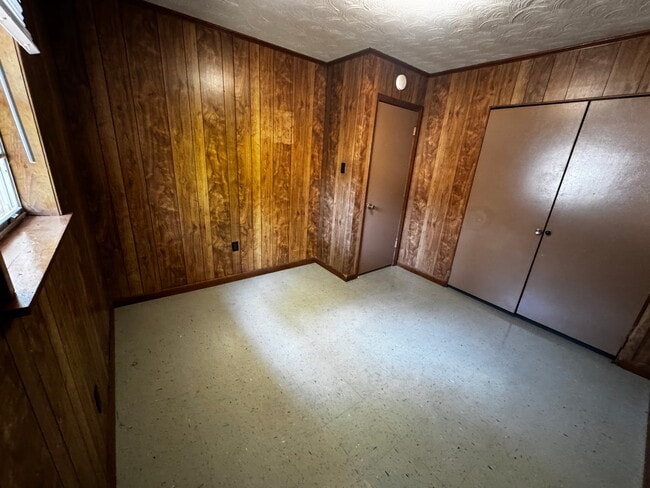 Building Photo - 2607 W 25th Ave