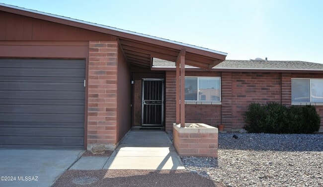 Building Photo - 3777 W Horizon Hills Dr