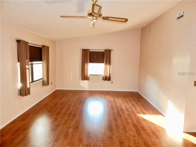 Building Photo - 8220 Westfield Dr