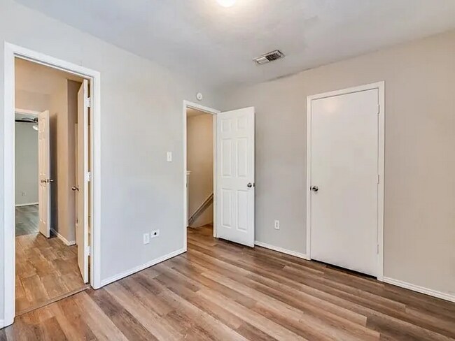 Building Photo - 7500 Chapin Rd