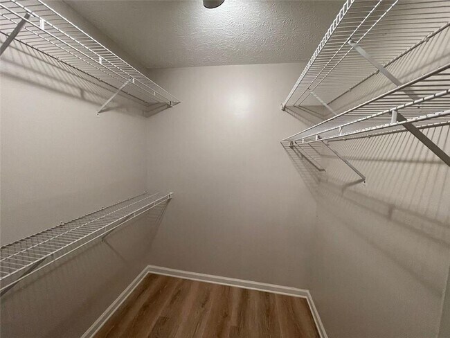 Building Photo - 1510 Wynnes Ridge Cir SE