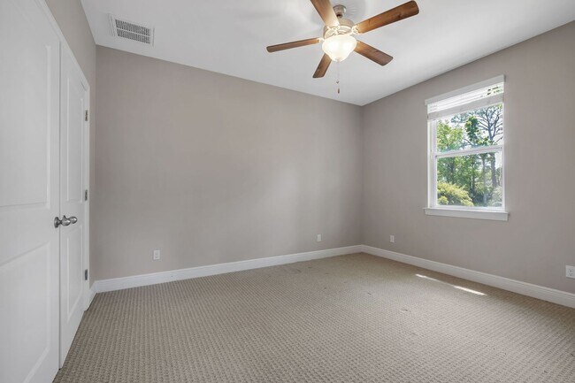 Building Photo - Midtown Tallahassee Home