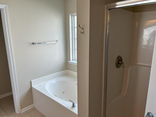 Building Photo - 104 Preston Cir