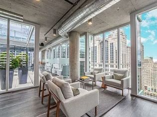 Building Photo - 215 W Lake St