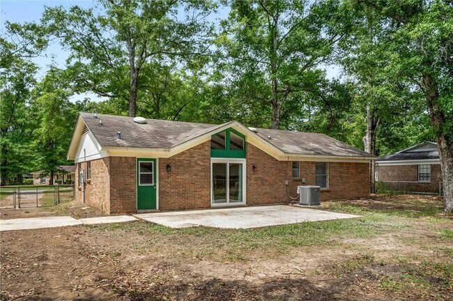 Building Photo - 5417 Quail Run E