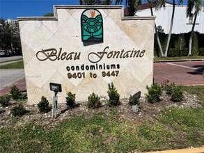 Building Photo - 9447 Fontainebleau Blvd