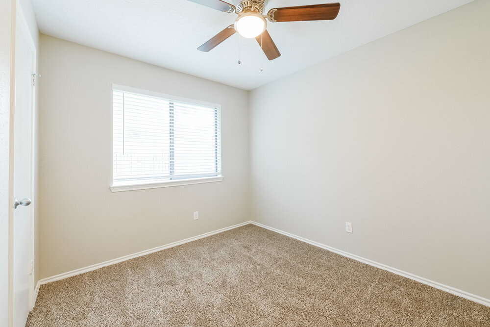 Building Photo - 13819 Smokey Trail Dr