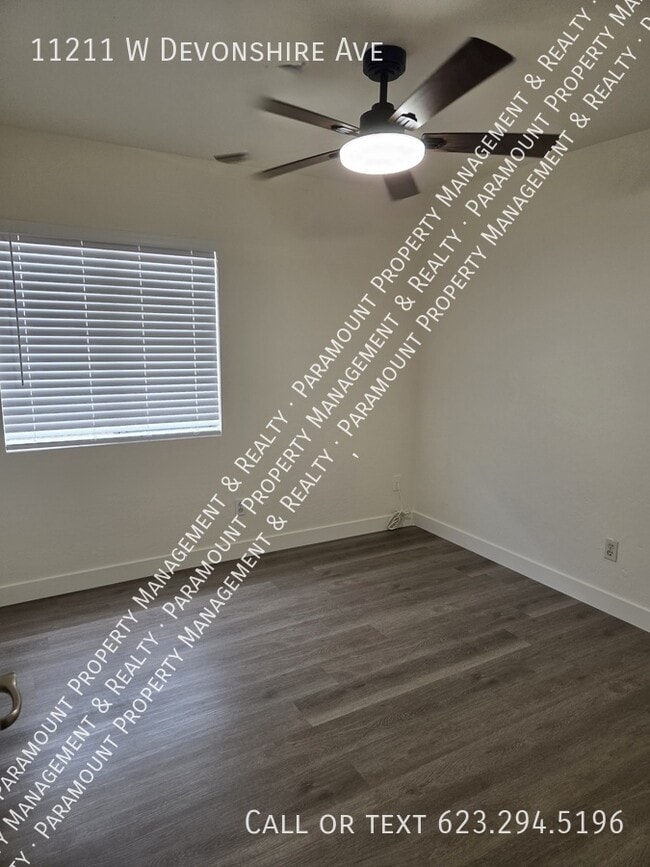 Building Photo - 11211 W Devonshire Ave