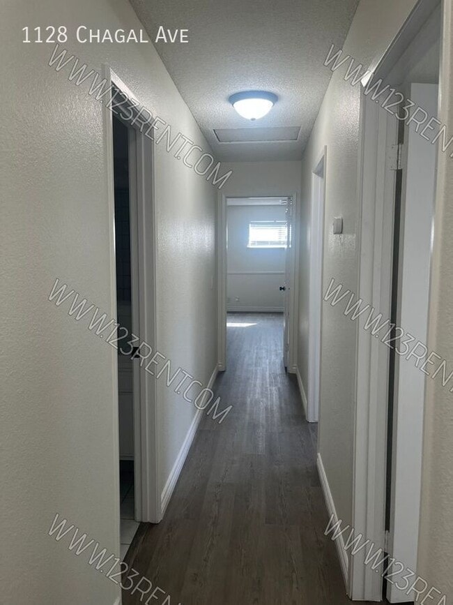 Building Photo - 1128 Chagal Ave