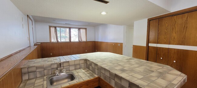 Building Photo - 4020 2nd Pl NW