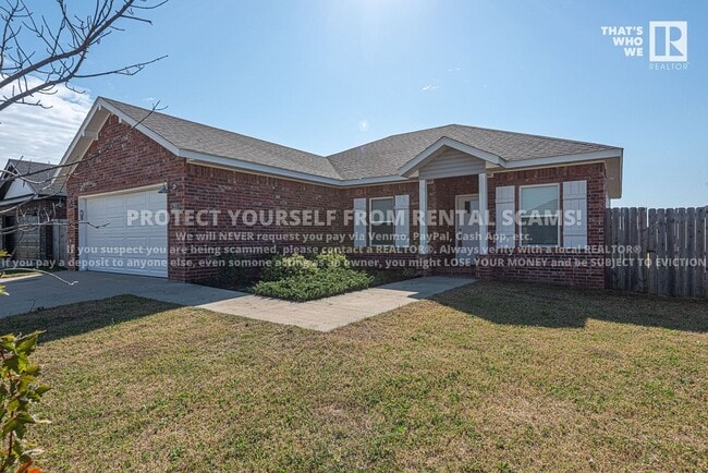 Building Photo - 211 Grove Ln