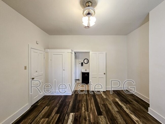 Building Photo - 2602 Perry St