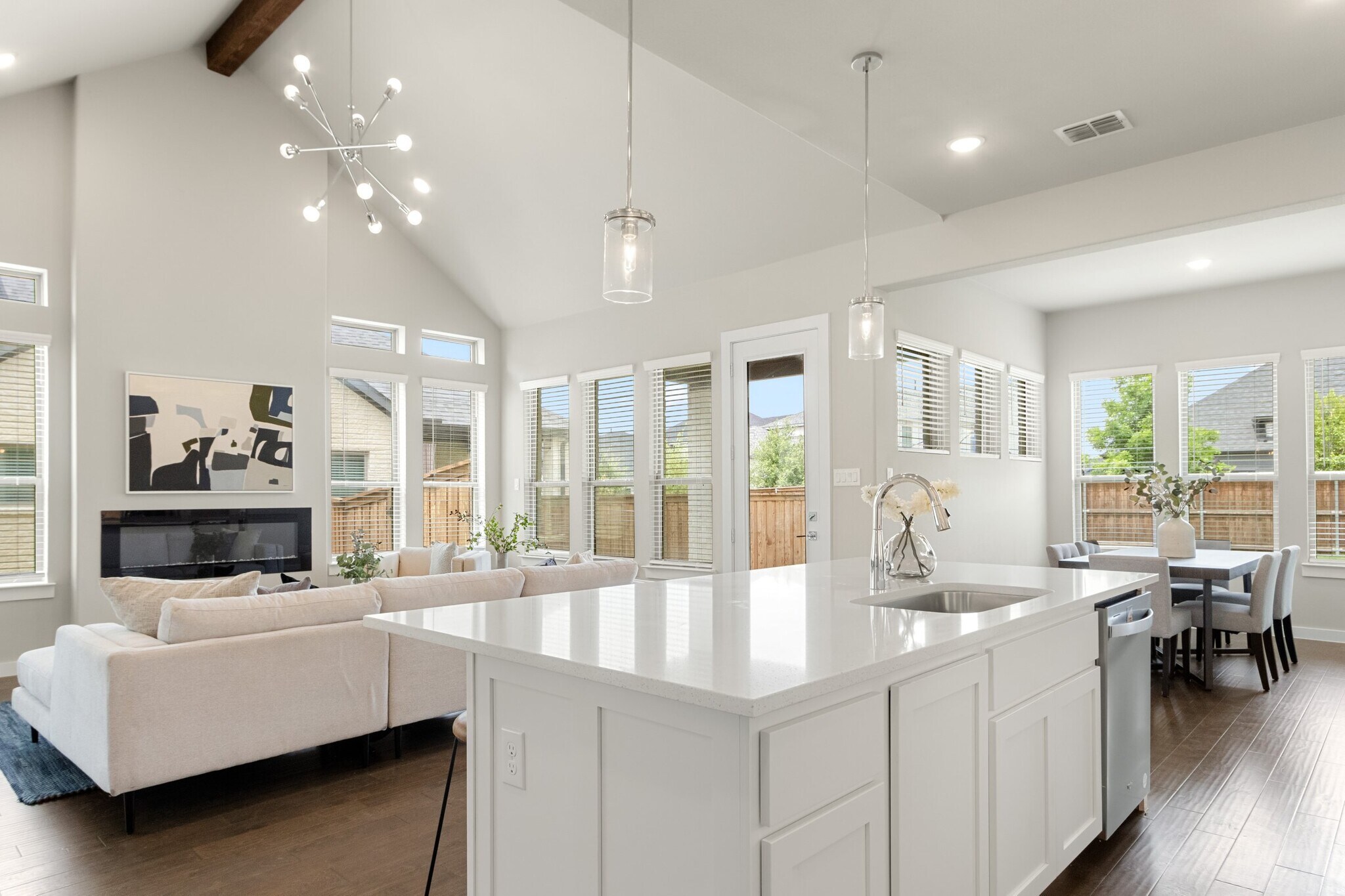 Building Photo - 3560 Rustic Oak Dr