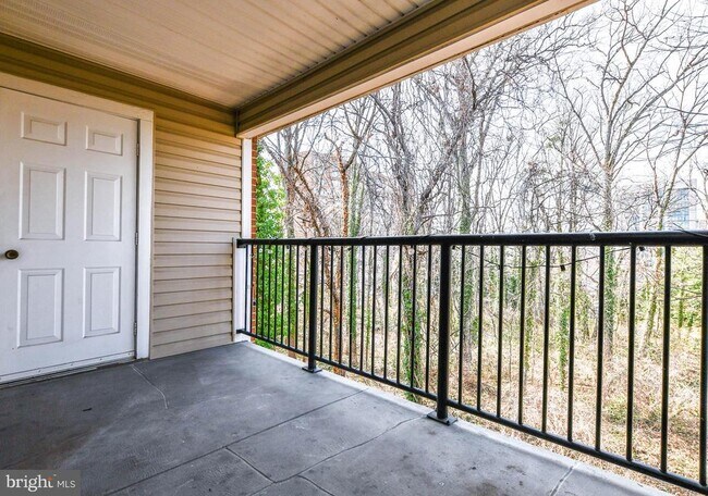 Building Photo - 3303 Wyndham Cir