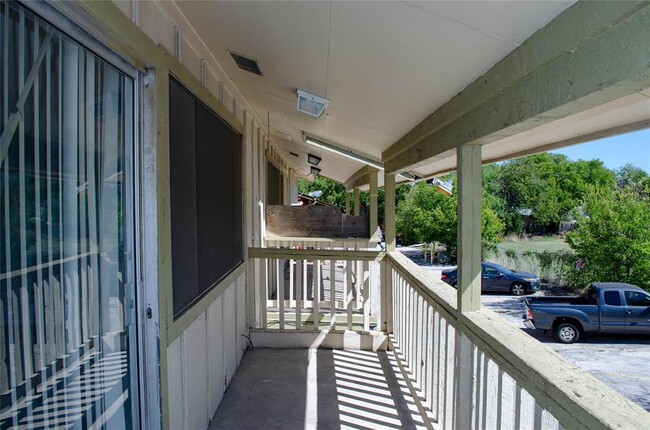 Building Photo - 8907 Parkfield Dr