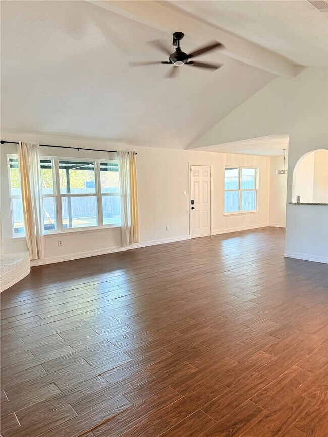 Primary Photo - 5914 Bridgegate Dr