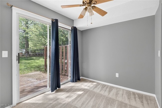 Building Photo - 9582 Fernwood Dr