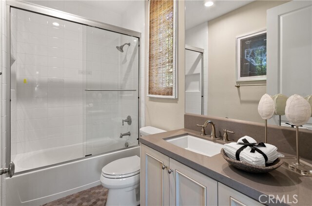 Building Photo - 121 Amber Sky