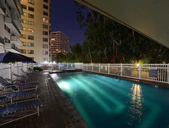 Pool Night View - 10535 Wilshire Blvd