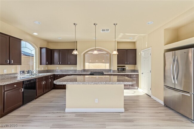 Building Photo - 9737 Toad Hollow St