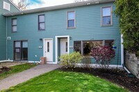 Building Photo - 508 Piscassic St