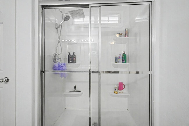 Building Photo - 18235 W Ida Ln