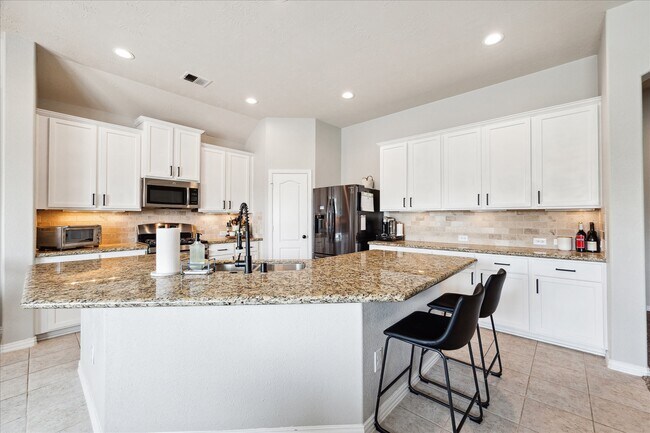 Building Photo - 224 Rochester Trail Ln