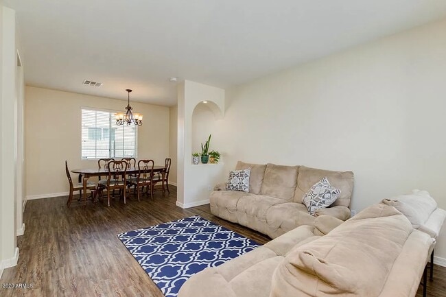 Building Photo - 7423 S 27th Way