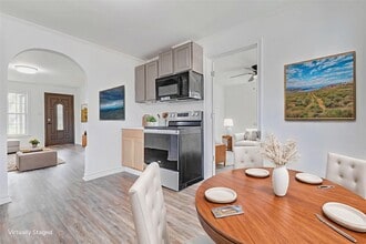 Building Photo - 607 N Speed St