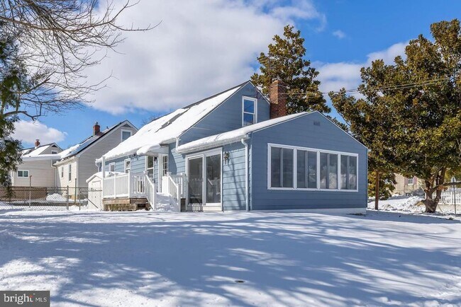 Building Photo - 534 Blanchard Ave