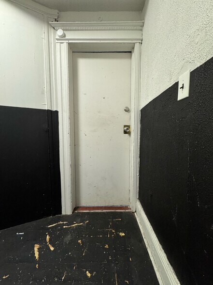 Building Photo - 45 Treacy Ave