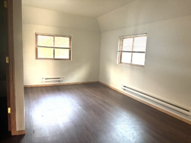 Building Photo - 120 S Garden Ave