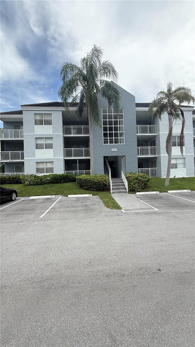Building Photo - 8560 SW 212th St
