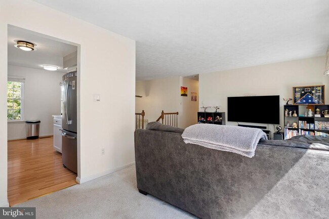 Building Photo - 1615 Spottsworth Way