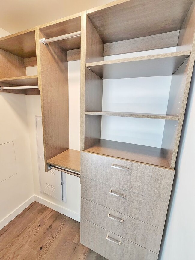 Building Photo - New Construction! Beautiful 1 Bed 1 Bath C...