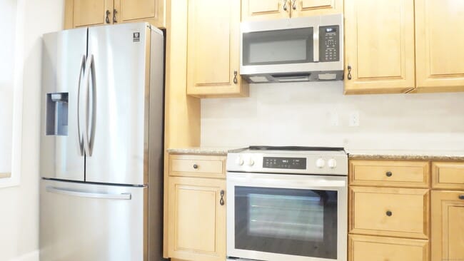 Building Photo - 24 Overlook Dr