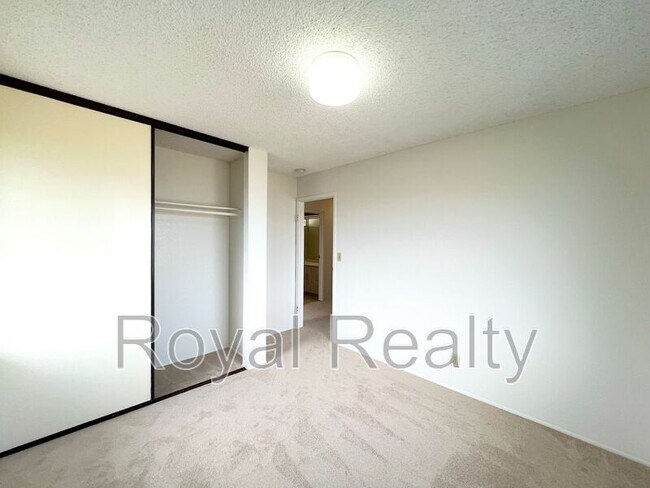 Building Photo - 95-693-693 Lewanuu St