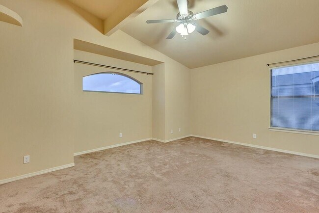 Building Photo - 3925 Hueco Valley Dr