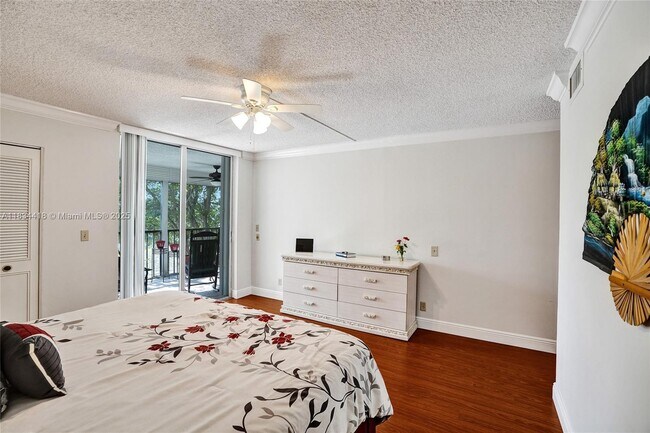 Building Photo - 370 NW 76th Ave