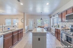 Building Photo - 8223 Sabinoso Dr