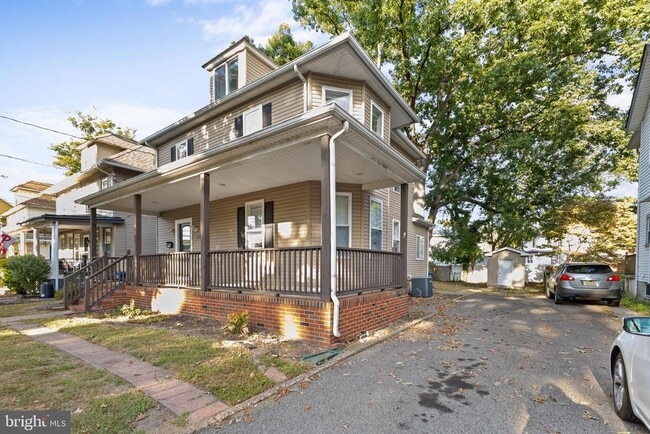 Building Photo - 720 Cinnaminson Ave