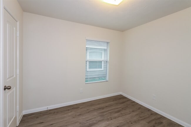 Building Photo - 5506 Plantation Forest Dr